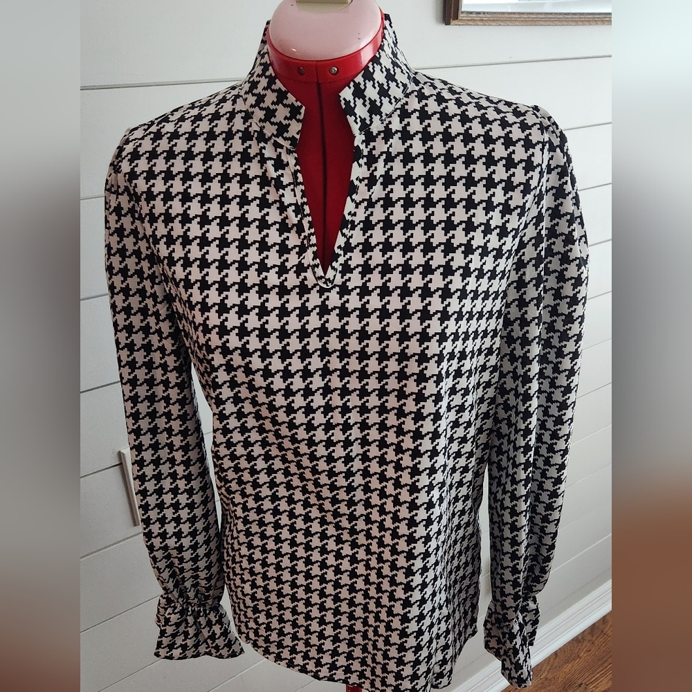 Long Sleeve Black and White  Houndstooth Blouse